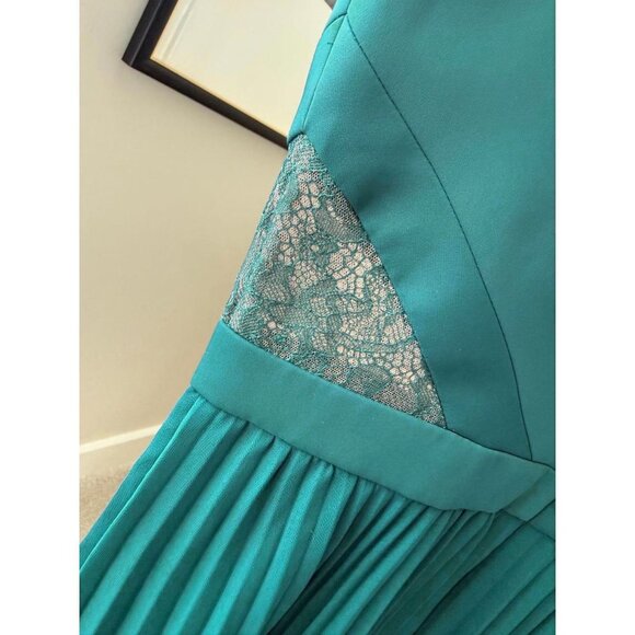 BCBGMAXAZRIA Tenzin Lace‐Inset Pleated CockTail Formal Mini Dress - Picture 4 of 5